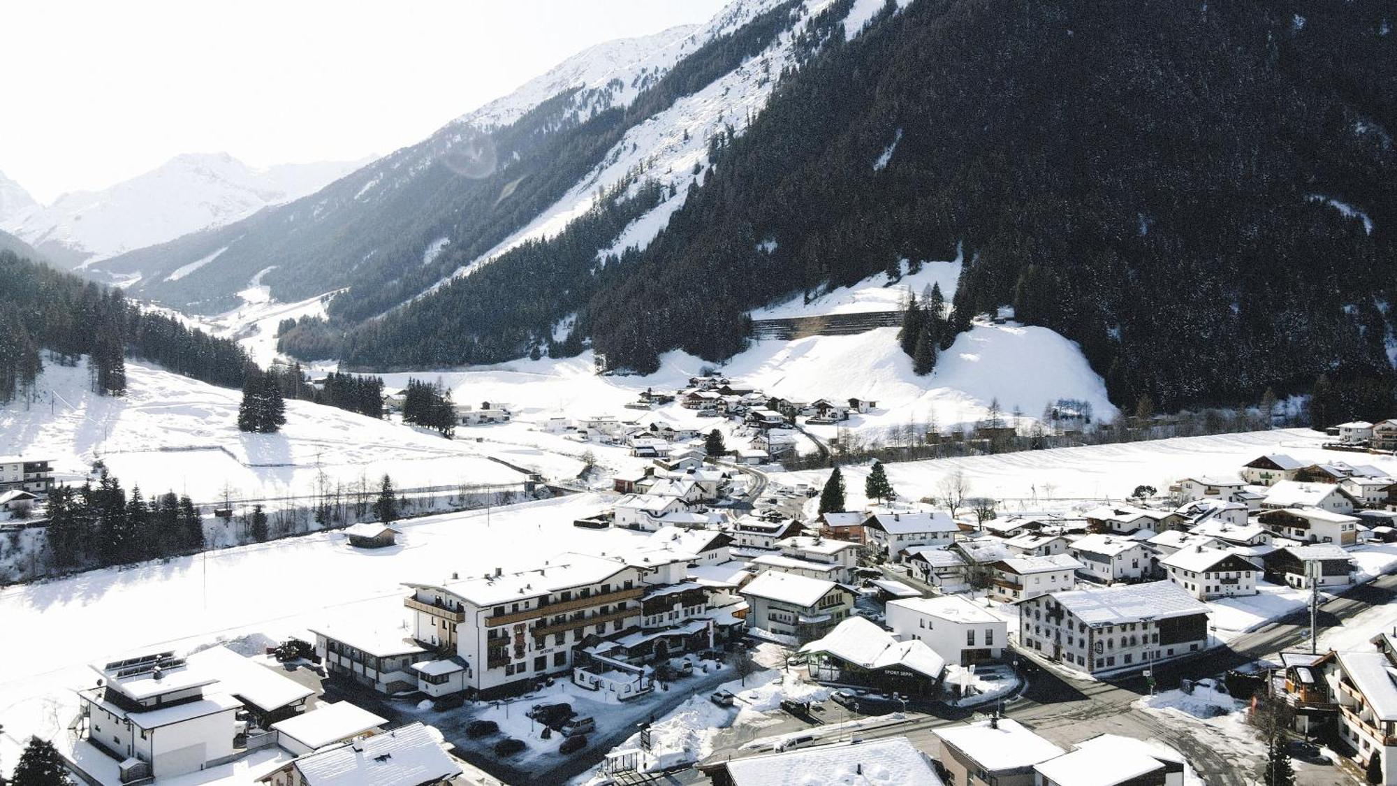 Bergsporthotel Antonie กรีส อิม เซลเรน ภายนอก รูปภาพ