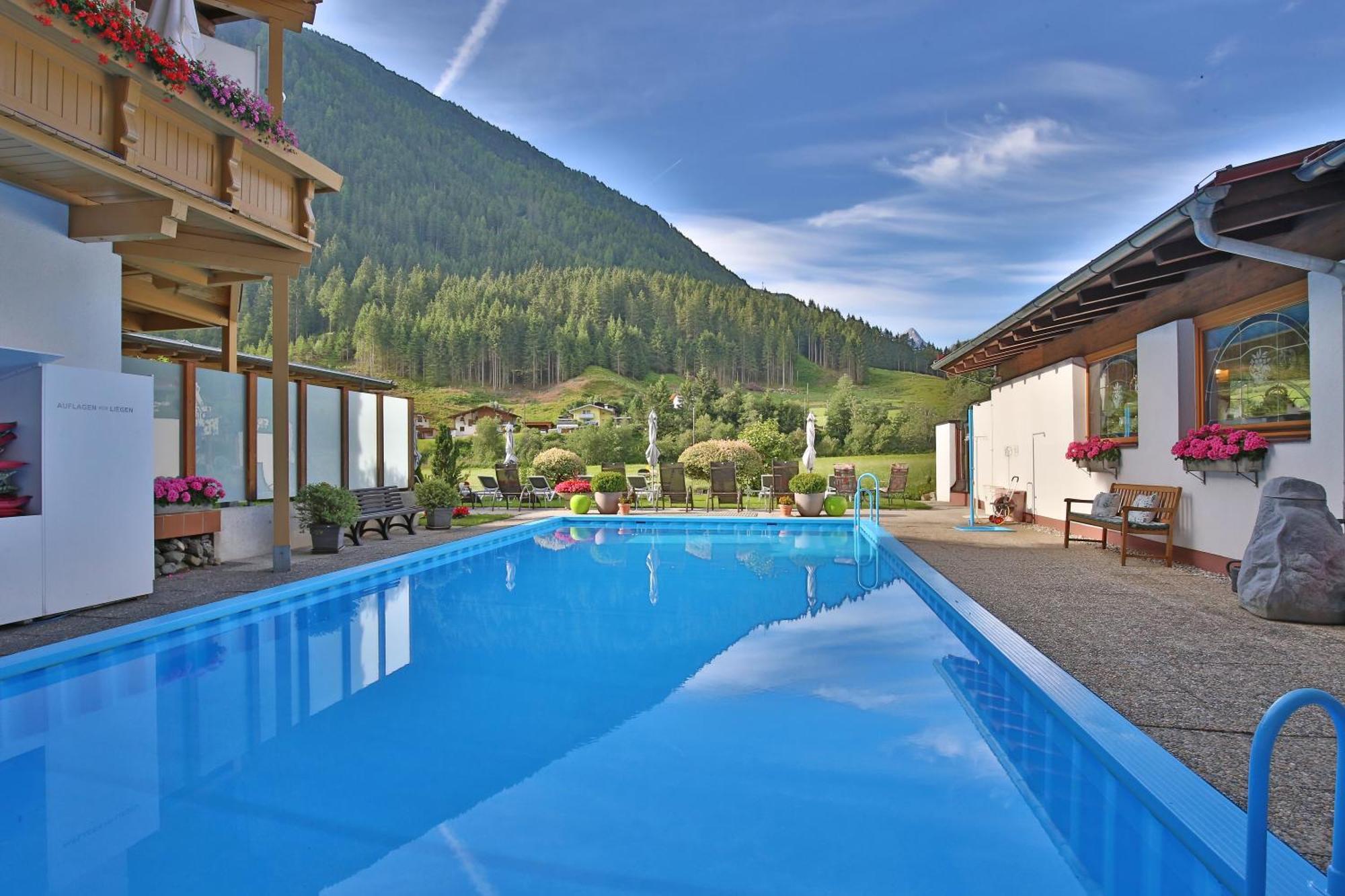 Bergsporthotel Antonie กรีส อิม เซลเรน ภายนอก รูปภาพ